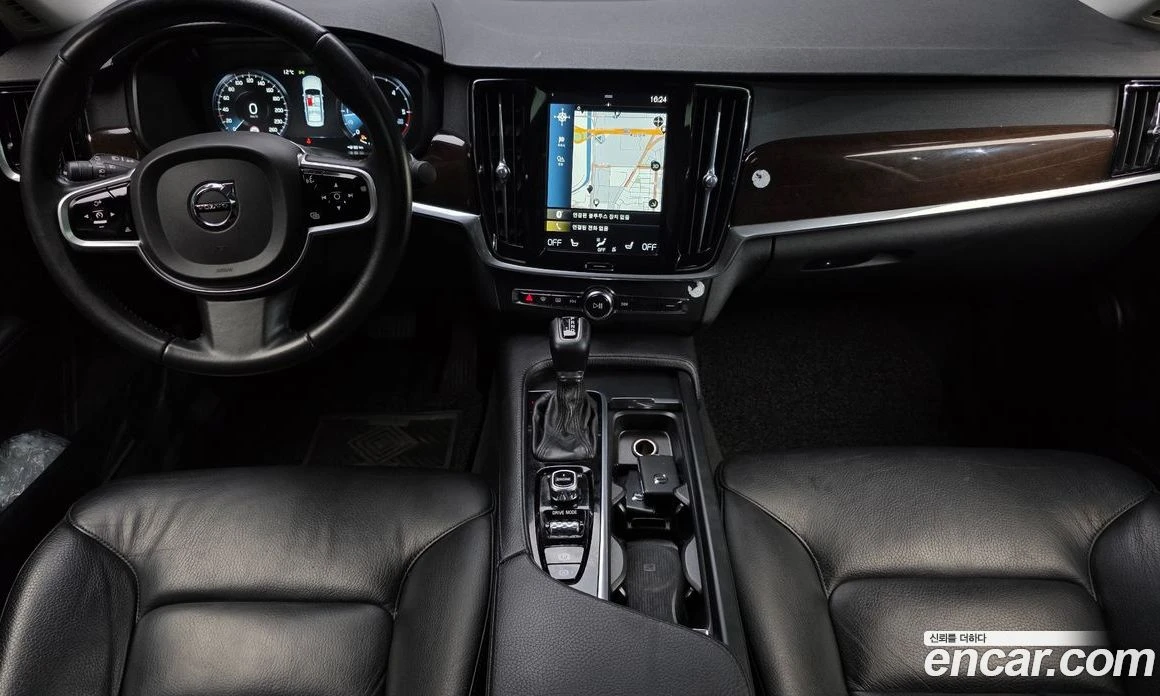 Volvo S90 D5 AWD Momentum, снимка 7 - Автомобили и джипове - 56123195