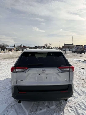 Toyota Rav4  LE /CAMERA/ПОДГРЕВИ , снимка 4