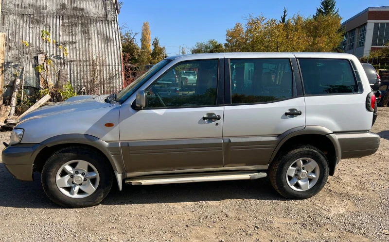 Nissan Terrano 3.0 TDI, снимка 4 - Автомобили и джипове - 47717336