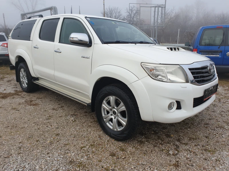 Toyota Hilux 3.0D-4D 172kc, снимка 3 - Автомобили и джипове - 48507551