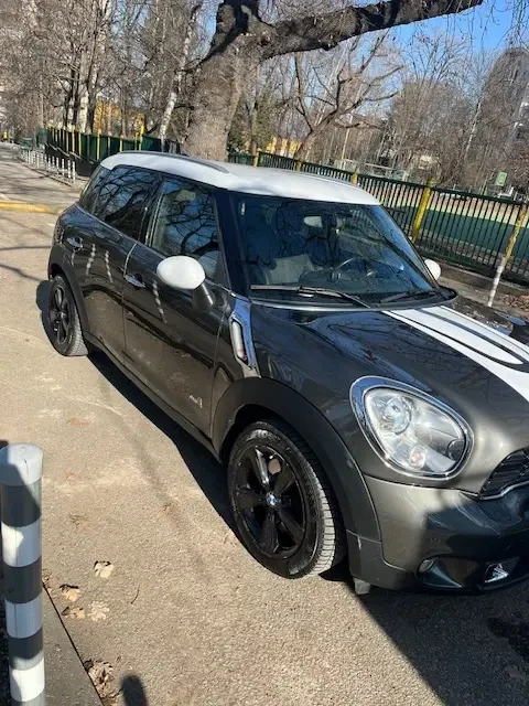 Mini Countryman S, снимка 10 - Автомобили и джипове - 49095279