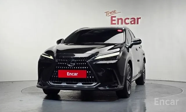 Lexus NX 450 PLUG-IN HYBRID | PREMIUM | ОБДУХВАНЕ | ШИБИДАХ | , снимка 2 - Автомобили и джипове - 55641147