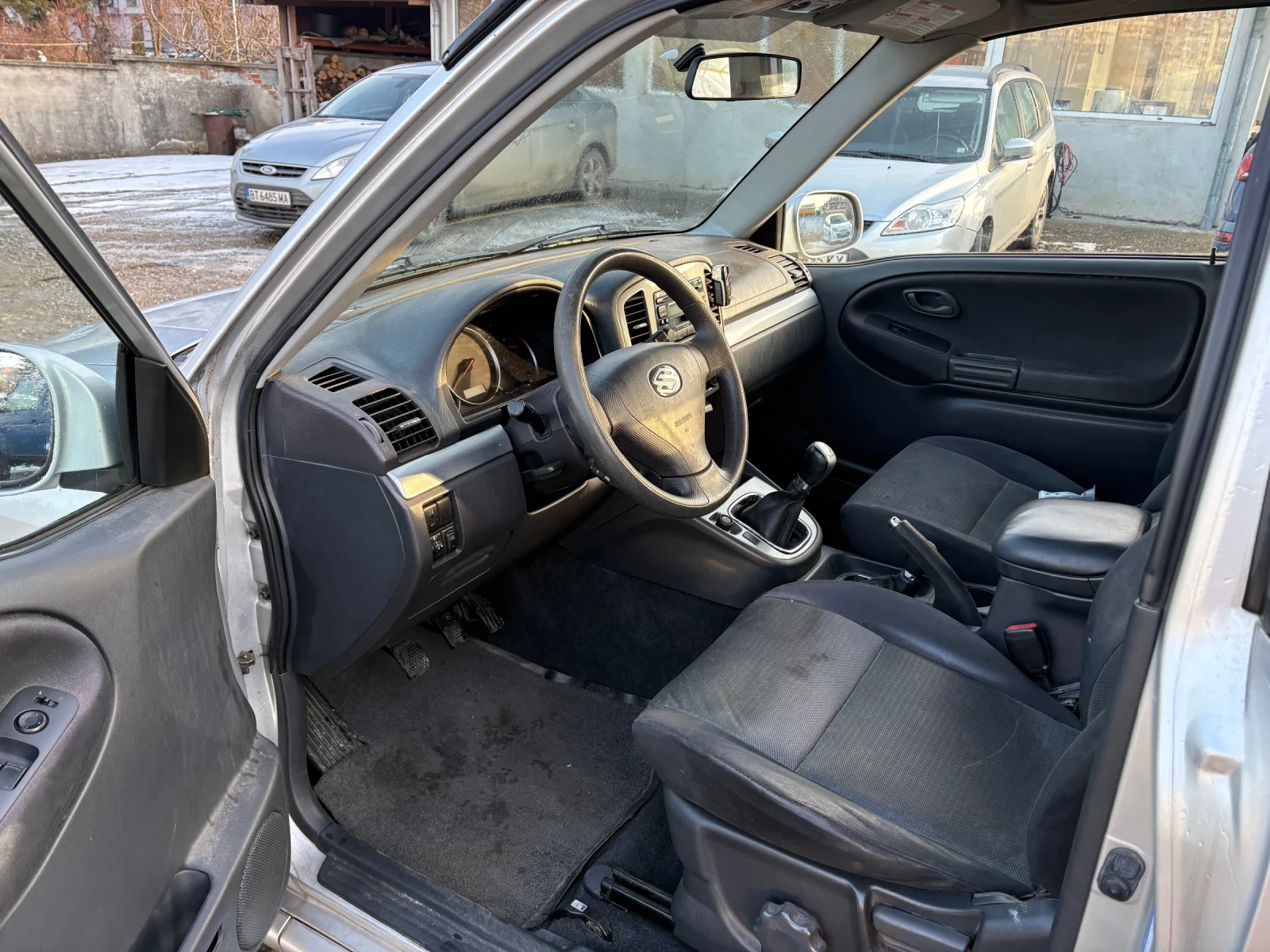 Suzuki Grand vitara 1.6i 94hp 4x4 ИТАЛИЯ - изображение 9