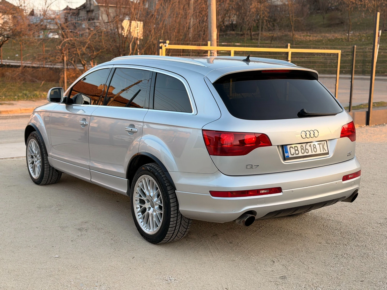 Audi Q7 4.2FSI | 3xSline | FULL | ТОП !, снимка 4 - Автомобили и джипове - 53819932