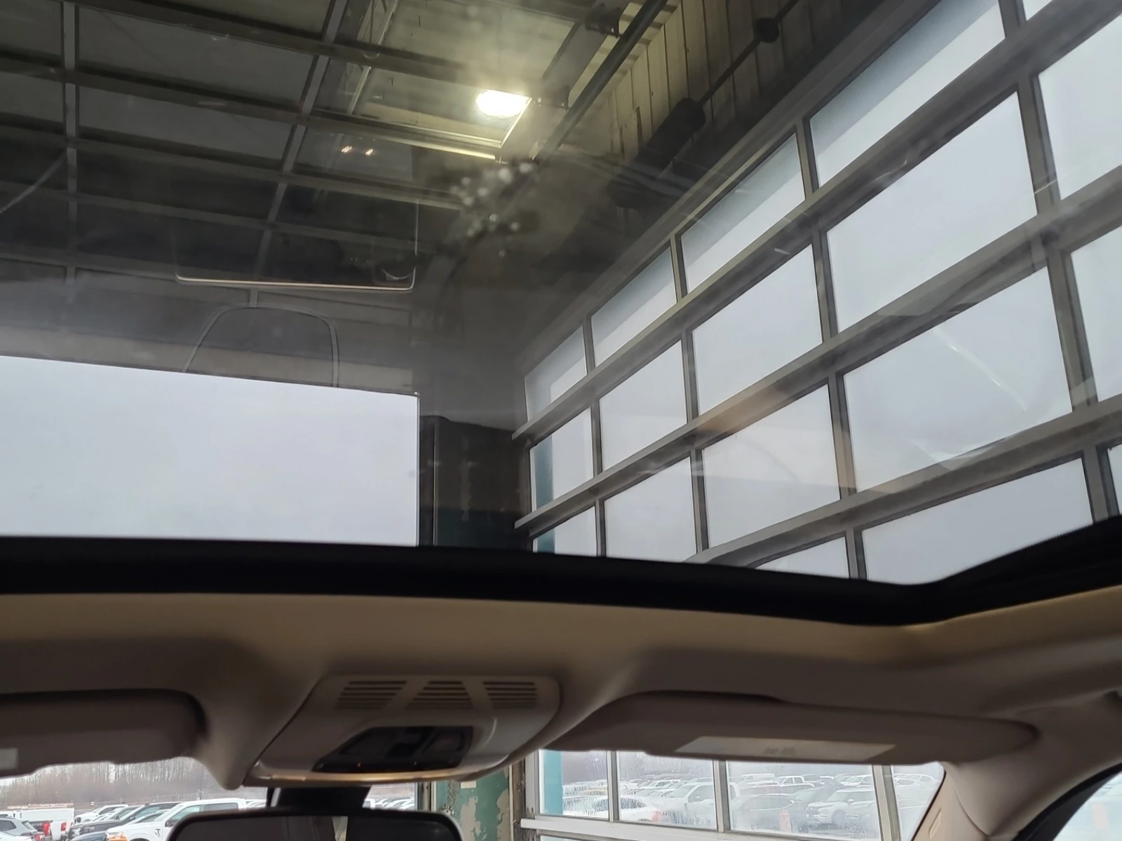 BMW X5 35d * ПАНОРАМА * ВТОРИ ЧИФТ ГУМИ * СЕРВИЗНА ИСТОРИ, снимка 8 - Автомобили и джипове - 54257363