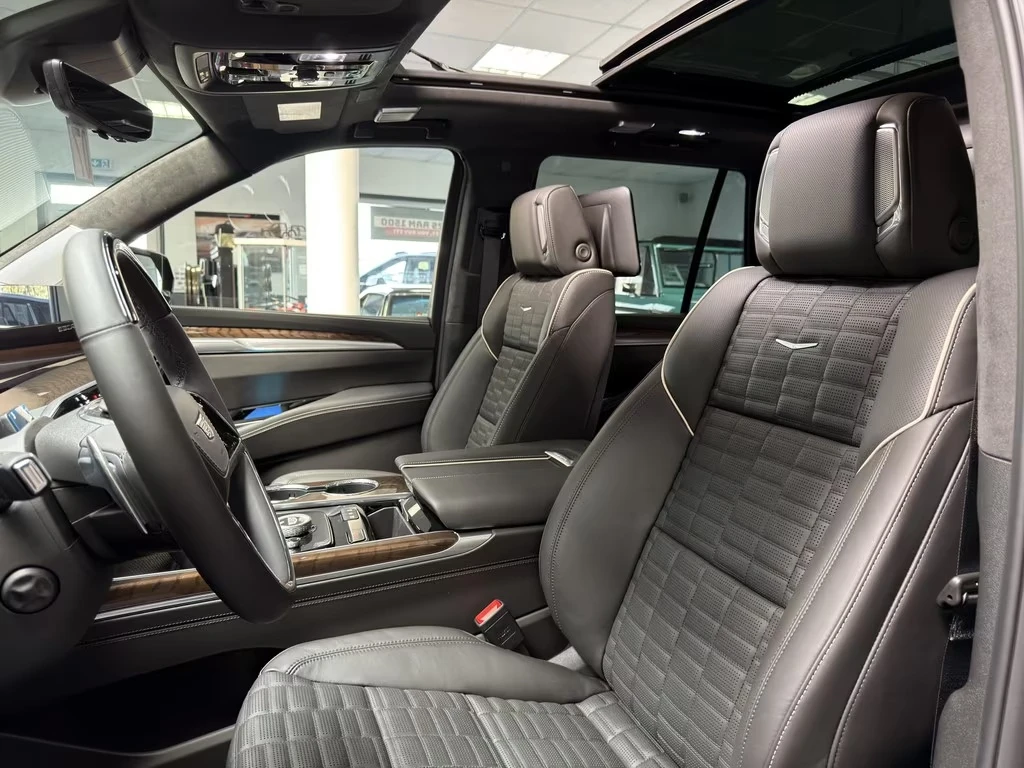 Cadillac Escalade SPORT PLATINUM 6.2 V8, снимка 11 - Автомобили и джипове - 54743793