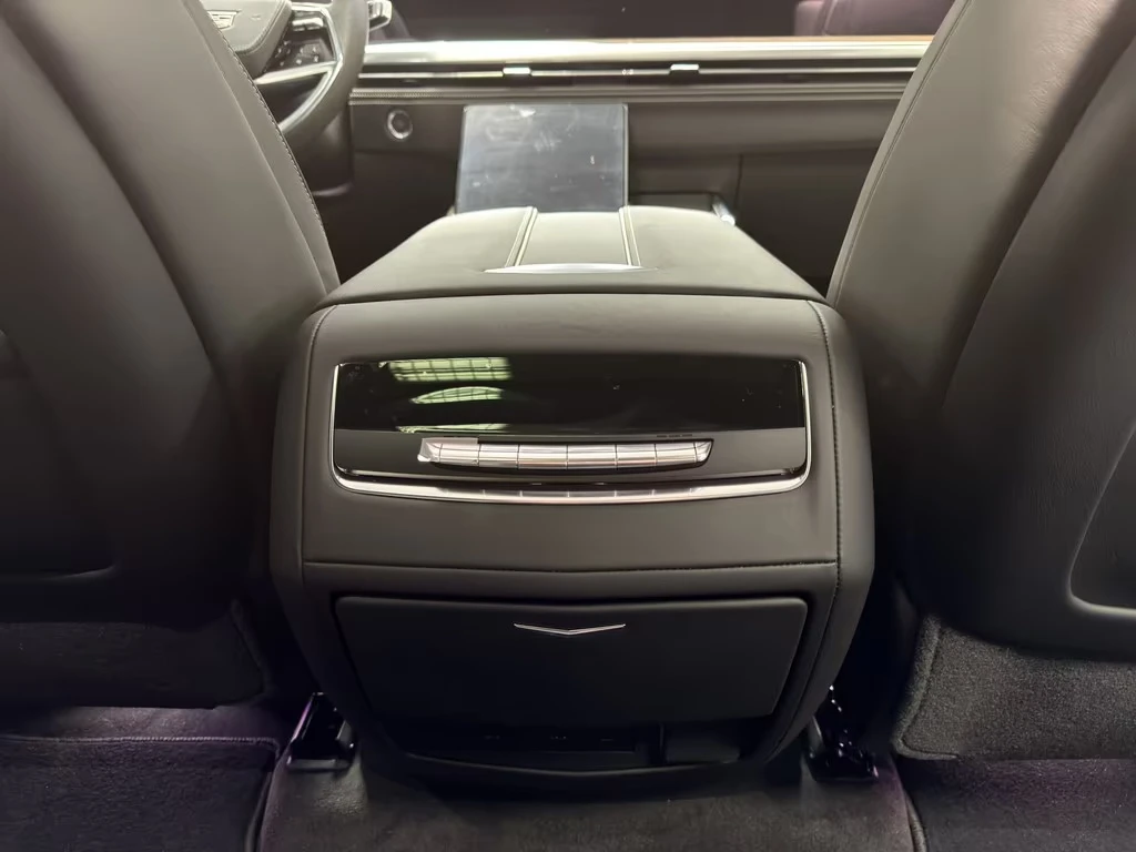 Cadillac Escalade SPORT PLATINUM 6.2 V8, снимка 16 - Автомобили и джипове - 54743793