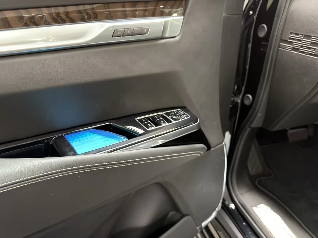 Cadillac Escalade SPORT PLATINUM 6.2 V8, снимка 12 - Автомобили и джипове - 54743793