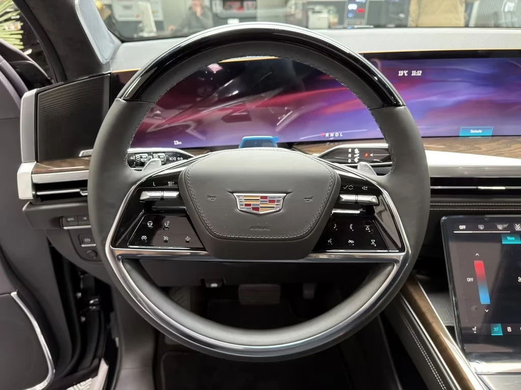 Cadillac Escalade SPORT PLATINUM 6.2 V8, снимка 4 - Автомобили и джипове - 54743793