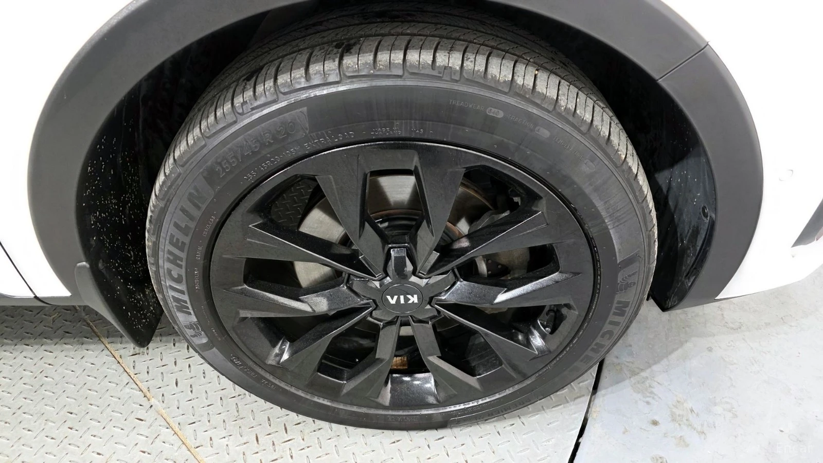 Kia Sorento 2.5T* Gravity* 4WD* DISTRONIC* ОБДУХВАНЕ* 360* , снимка 16 - Автомобили и джипове - 55461044