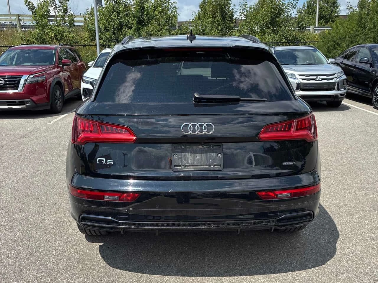 Audi Q5 Progressiv | CARFAX | АВТОКРЕДИТ БЕЗ ПЪРВОНАЧАЛНА, снимка 5 - Автомобили и джипове - 55494989