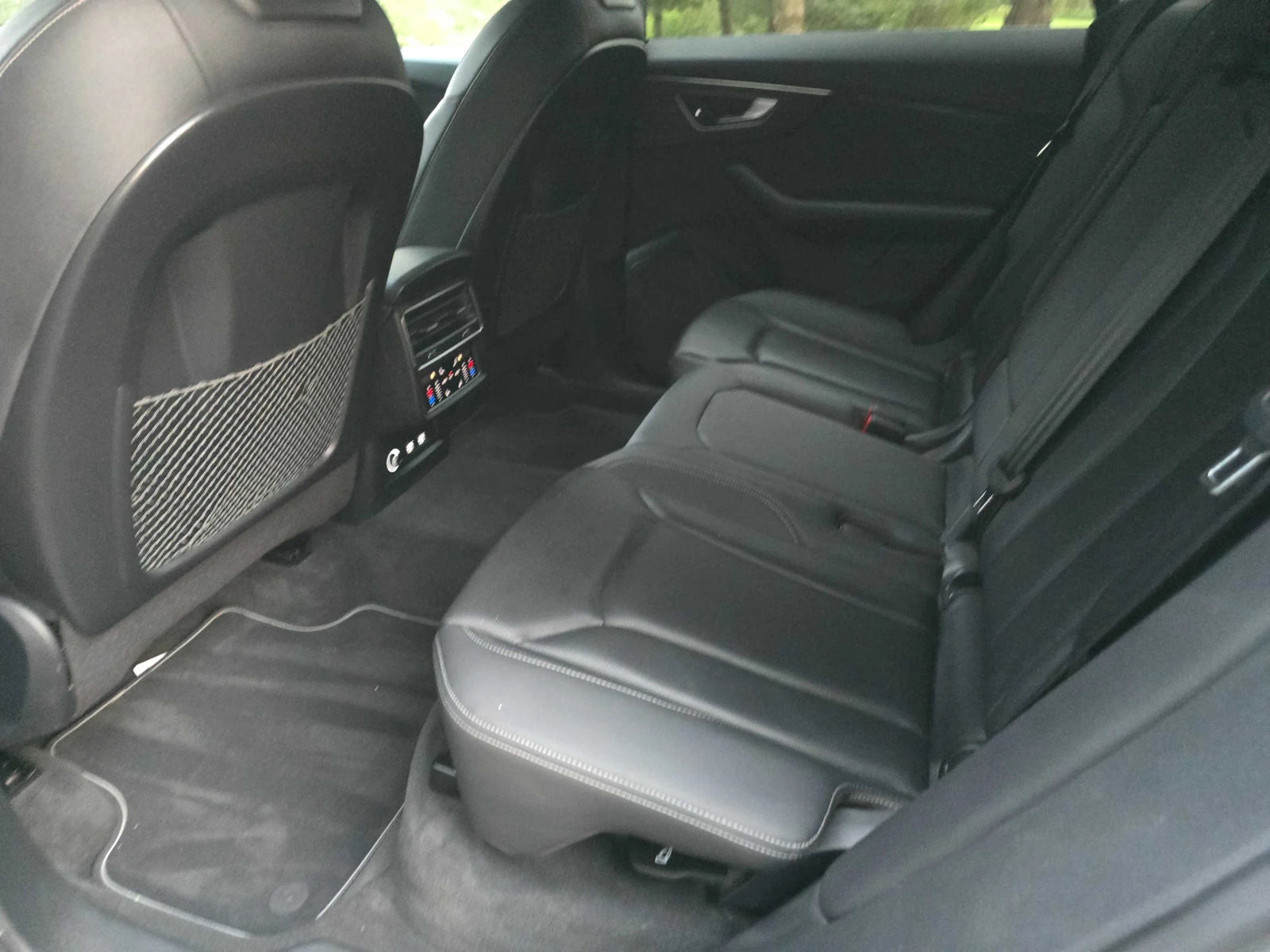 Audi Q8 Progressiv, ПРОГНОЗНА ЦЕНА до БГ, снимка 12 - Автомобили и джипове - 55666938