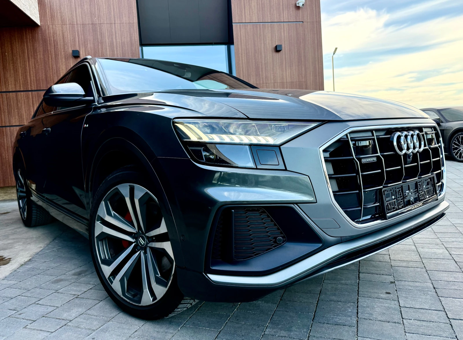 Audi Q8 3XS-LINE* MAX FULL, снимка 2 - Автомобили и джипове - 56266939