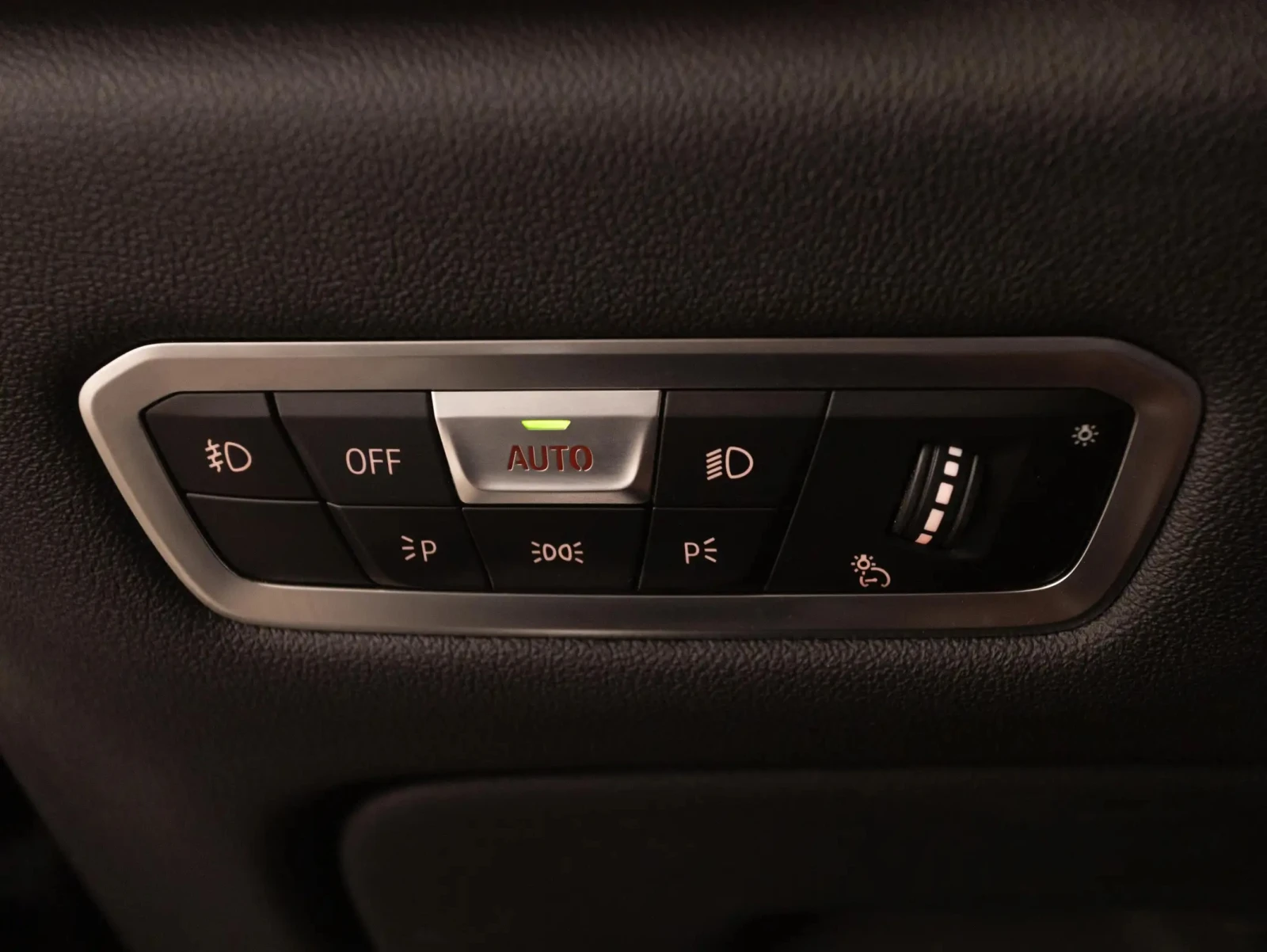 BMW X5 xDrive40i AWD, снимка 11 - Автомобили и джипове - 56315138