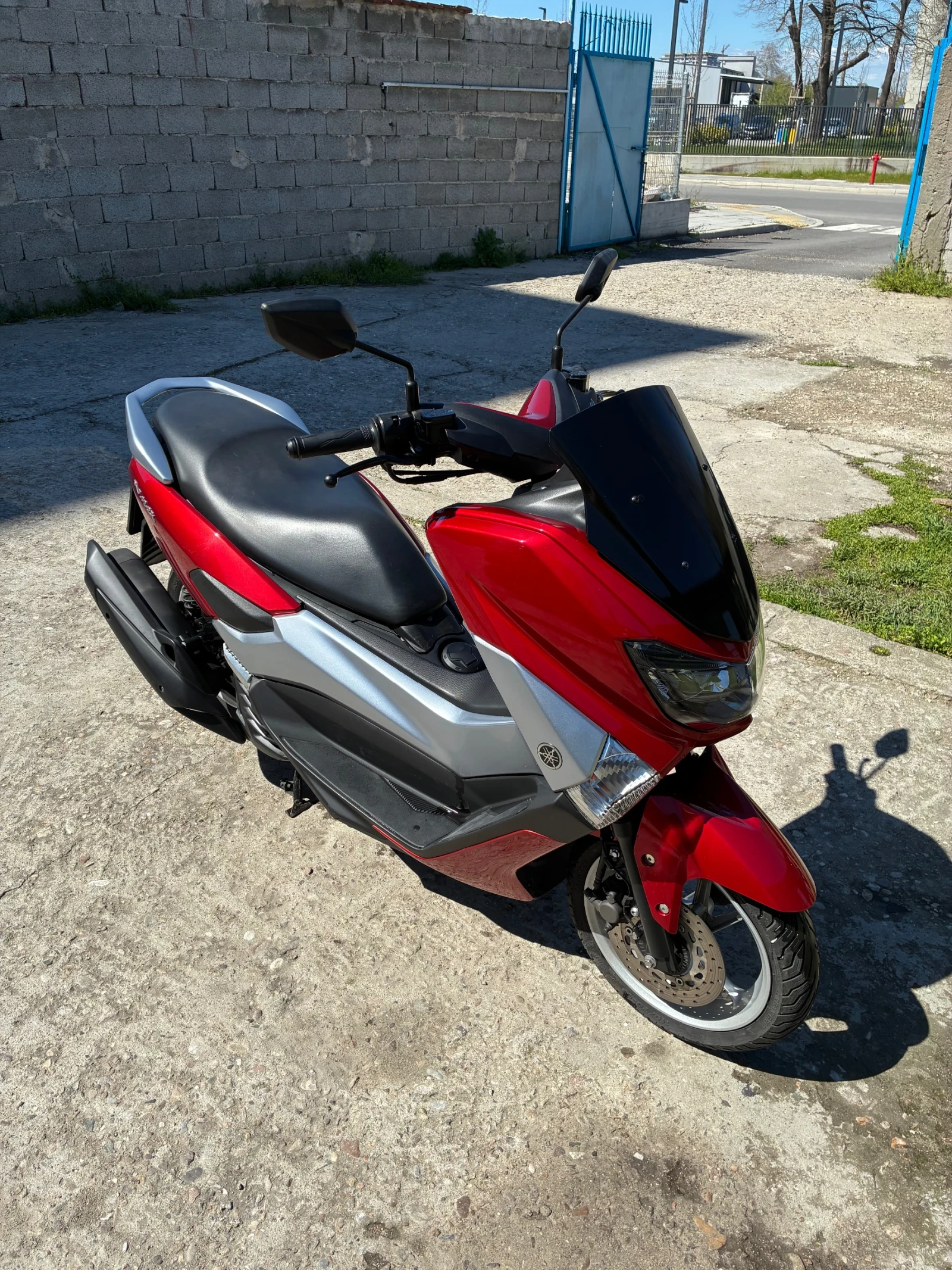 Yamaha NMAX 125