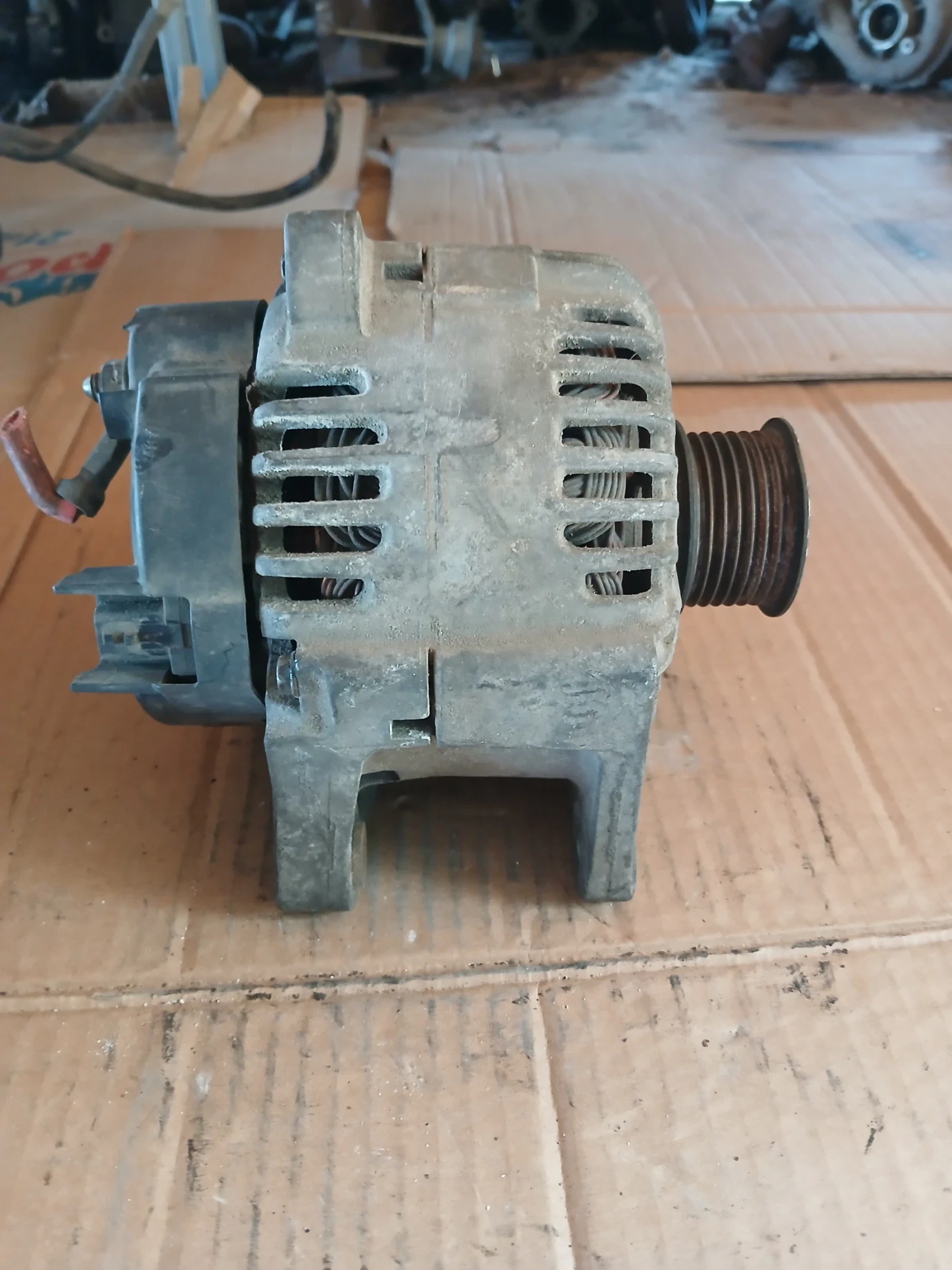 TG11C040 алтернатор Renault Megane 1.9 dci 2543207D, снимка 2 - Части - 55308199