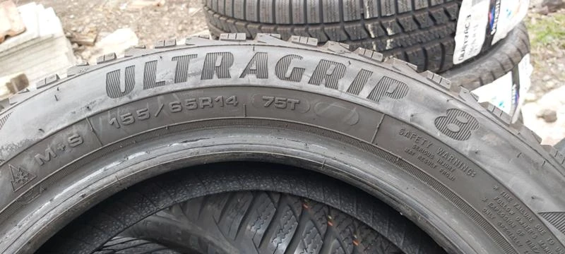 Гуми Зимни 155/65R14, снимка 6 - Гуми и джанти - 32559569