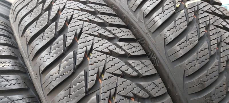 Гуми Зимни 155/65R14, снимка 4 - Гуми и джанти - 32559569