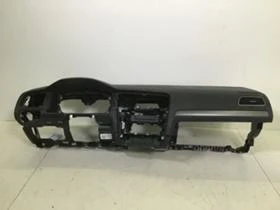 VW Golf АРМАТУРНО ТАБЛО, снимка 2