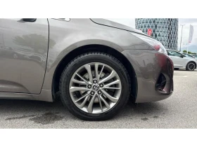 Toyota Avensis SDN 2.0D 6MT EXECUTIVE, снимка 16