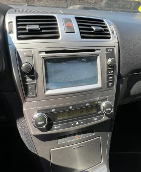 Toyota Avensis 2.2D4D FACE NAV, снимка 17