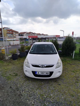 Hyundai I20 1.2 Газ, купуван от България - 2550 € / 4987.37 лв. - 75485705 2
