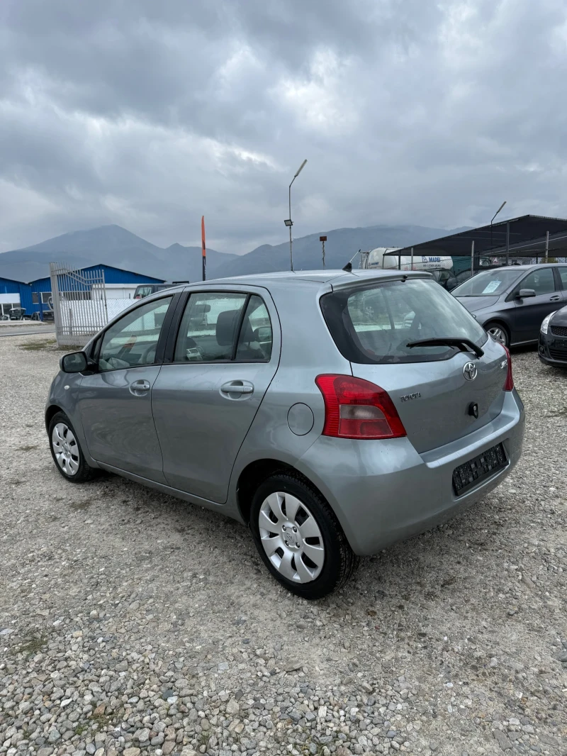Toyota Yaris 1.0i* ЛИЗИНГ, снимка 6 - Автомобили и джипове - 52475728