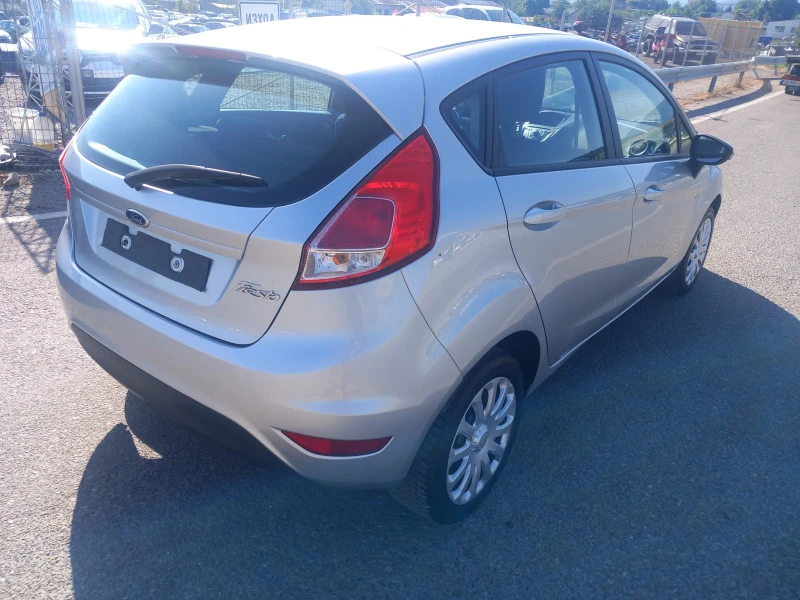 Ford Fiesta 1.4 LPG, снимка 6 - Автомобили и джипове - 46551072