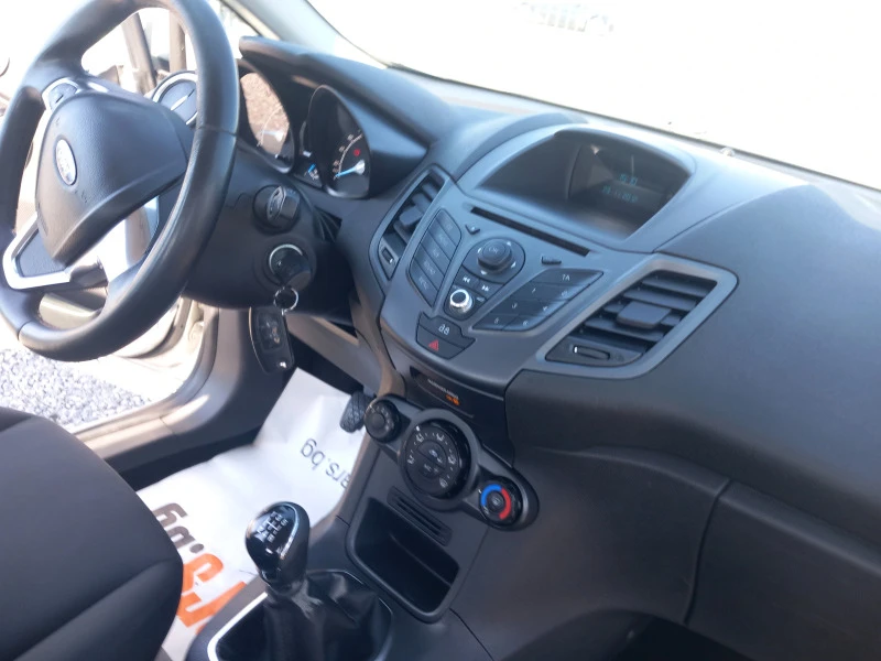 Ford Fiesta 1.4 LPG, снимка 10 - Автомобили и джипове - 46551072