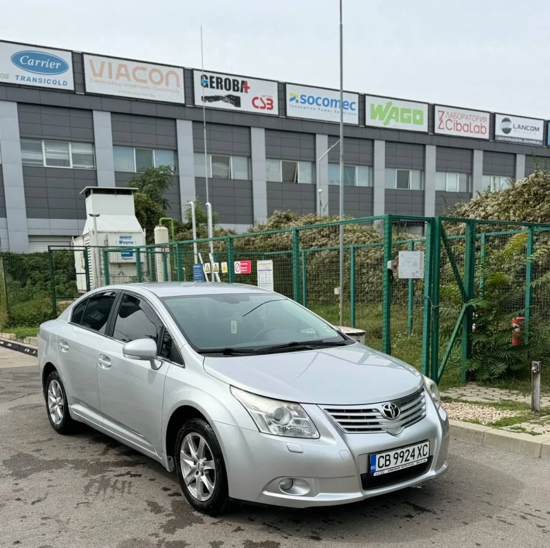 Toyota Avensis 2.0, снимка 6 - Автомобили и джипове - 47245805