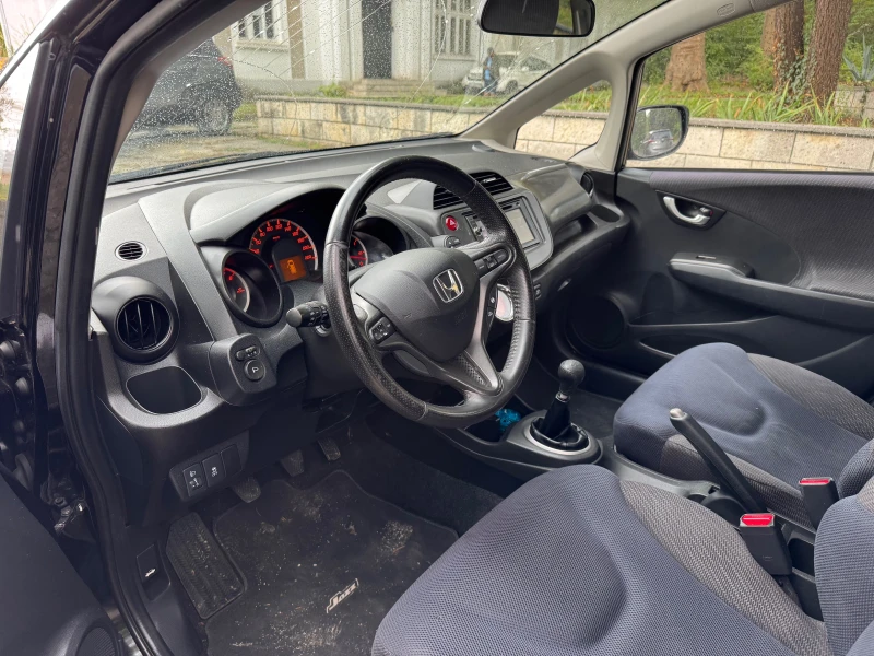 Honda Jazz, снимка 10 - Автомобили и джипове - 47303538