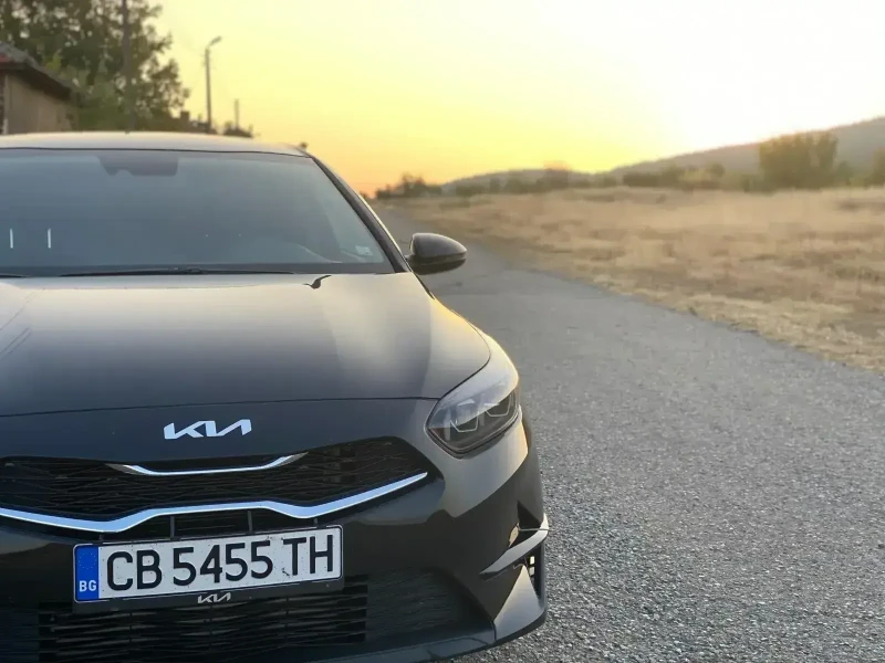 Kia Ceed, снимка 1 - Автомобили и джипове - 48691778