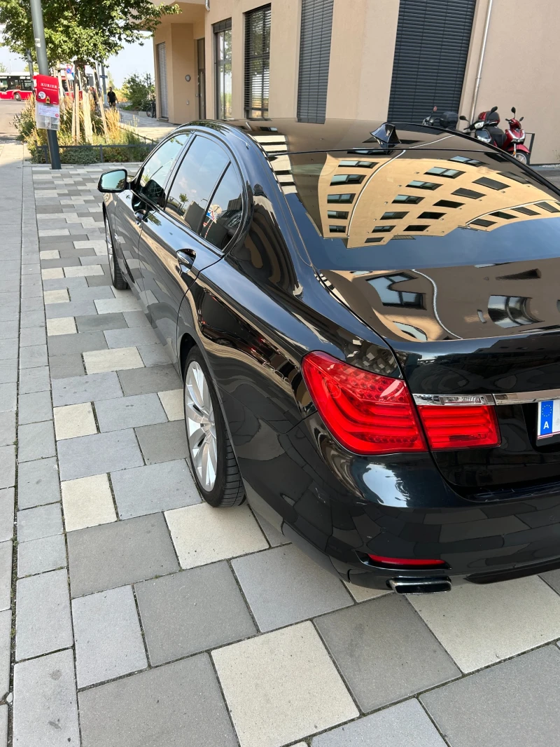 BMW 740 740d xDrive Aut. F01 360View/ПЕРФЕКТЕН, снимка 3 - Автомобили и джипове - 48827579