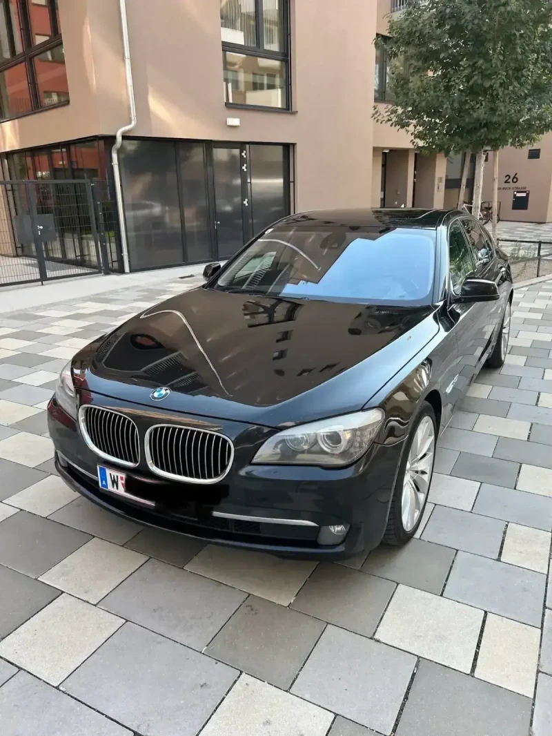 BMW 740 740d xDrive Aut. F01 360View/ПЕРФЕКТЕН, снимка 1 - Автомобили и джипове - 48827579