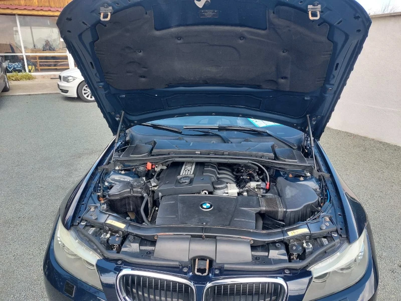 BMW 320 2.0, 6ск, снимка 4 - Автомобили и джипове - 49688754