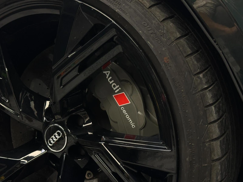 Audi Rs6 Avant Quattro* 360* Ceramic Brakes* Matrix* Обдухв, снимка 17 - Автомобили и джипове - 51375917