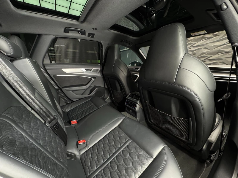 Audi Rs6 Avant Quattro* 360* Ceramic Brakes* Matrix* Обдухв, снимка 9 - Автомобили и джипове - 51375917