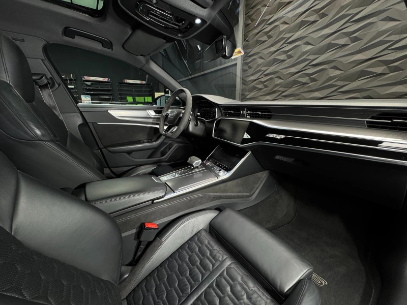 Audi Rs6 Avant Quattro* 360* Ceramic Brakes* Matrix* Обдухв, снимка 10 - Автомобили и джипове - 51375917
