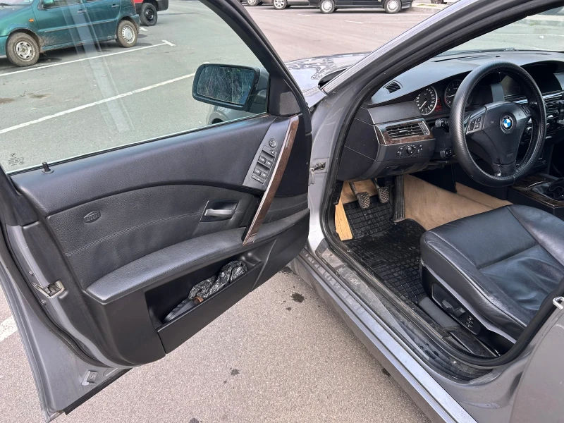 BMW 520, снимка 15 - Автомобили и джипове - 52290380
