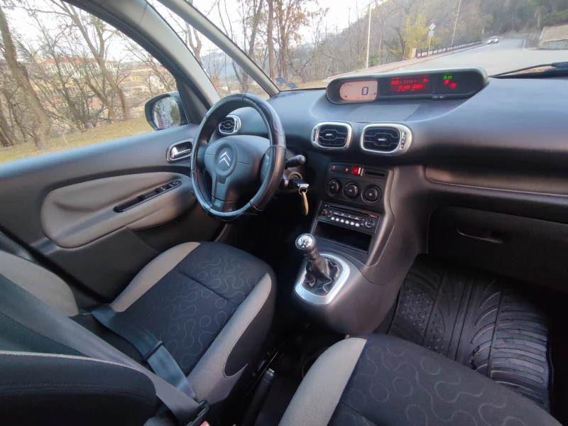 Citroen C3 Picasso, снимка 2 - Автомобили и джипове - 52412746