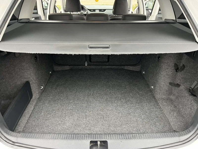 Skoda Octavia 1.6TDI 110кс. EURO 6B КЛИМАТРОНИК АВТОПИЛОT ИТАЛИЯ, снимка 15 - Автомобили и джипове - 52485441