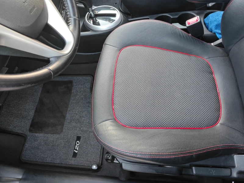Hyundai I20 1.6-Auto-CH, снимка 11 - Автомобили и джипове - 52876396