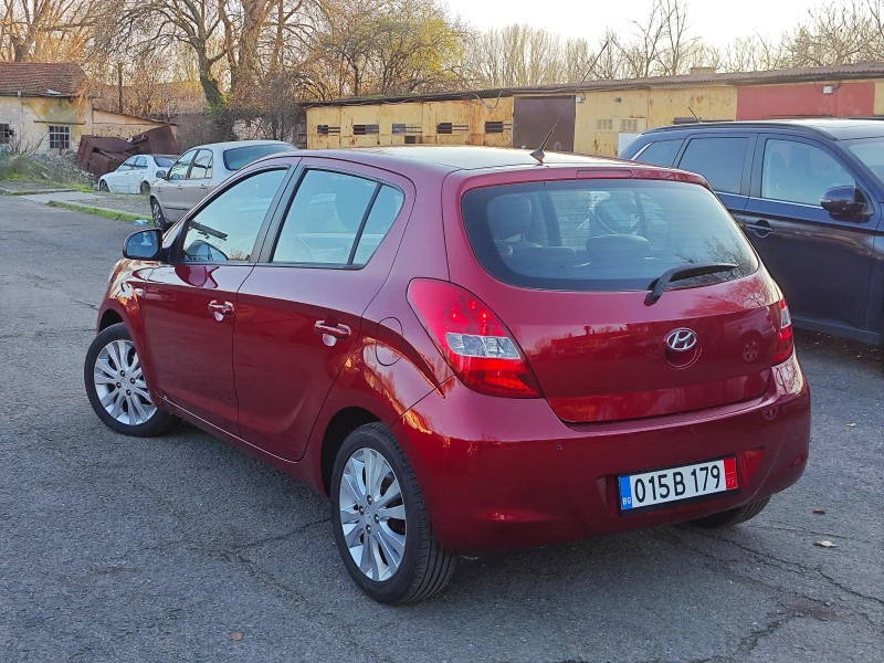 Hyundai I20 1.6-Auto-CH, снимка 6 - Автомобили и джипове - 52876396