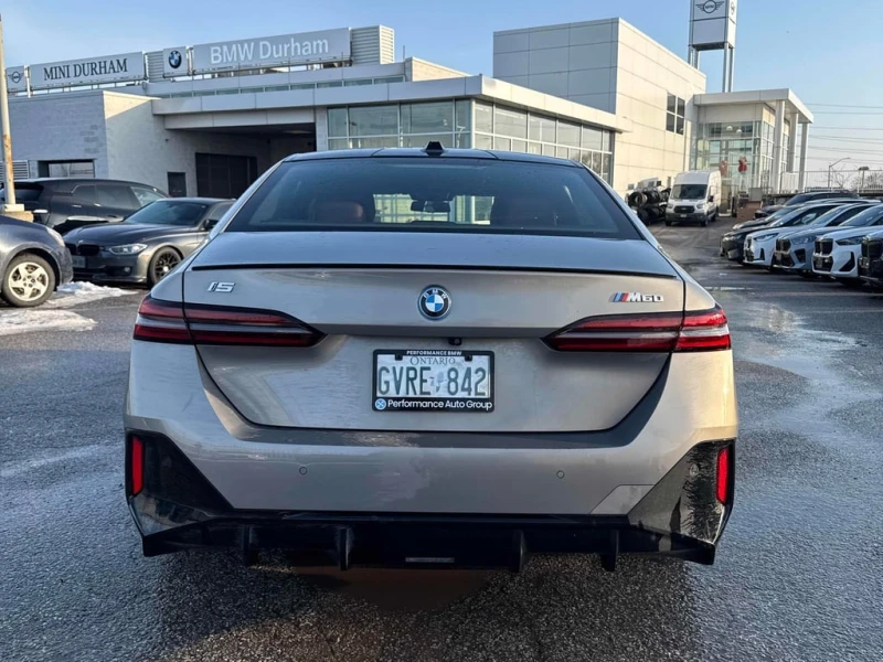 BMW i5 * M60 xDrive * CARFAX * БЕЗ ПЪРВОНАЧАЛНА ВНОСКА, снимка 4 - Автомобили и джипове - 53087030