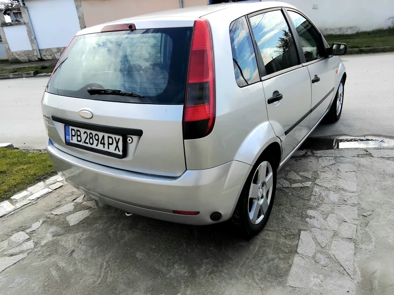 Ford Fiesta 1.4i.80k + КЛИМА. ГАЗОВ ИНЖЕКЦИОН , снимка 7 - Автомобили и джипове - 53564897