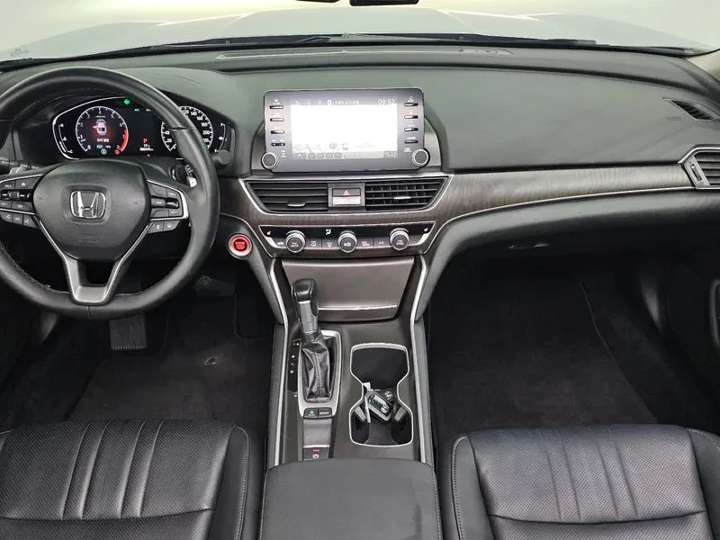 Honda Accord 1.5 Turbo, снимка 7 - Автомобили и джипове - 55841829
