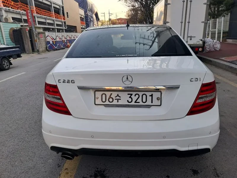 Mercedes-Benz C 220 CDI Avantgarde - САМО 30% АВАНС!, снимка 6 - Автомобили и джипове - 55986502