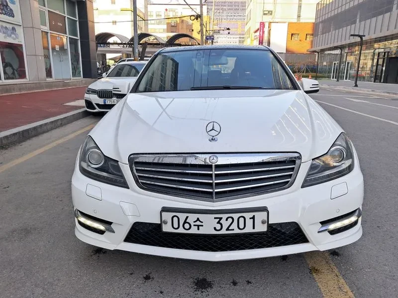 Mercedes-Benz C 220 CDI Avantgarde - САМО 30% АВАНС!