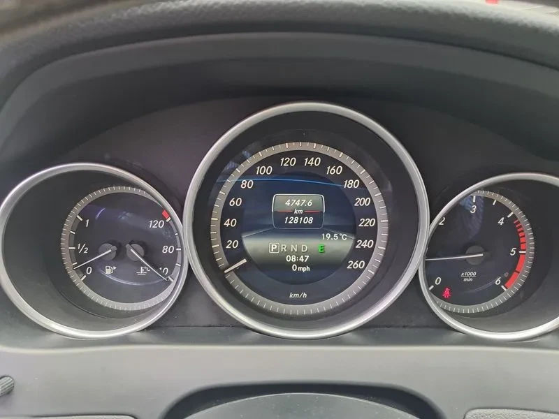 Mercedes-Benz C 220 CDI Avantgarde - САМО 30% АВАНС!, снимка 15 - Автомобили и джипове - 55986502