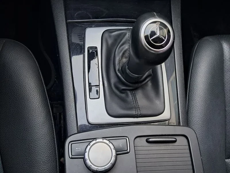 Mercedes-Benz C 220 CDI Avantgarde - САМО 30% АВАНС!, снимка 14 - Автомобили и джипове - 55986502